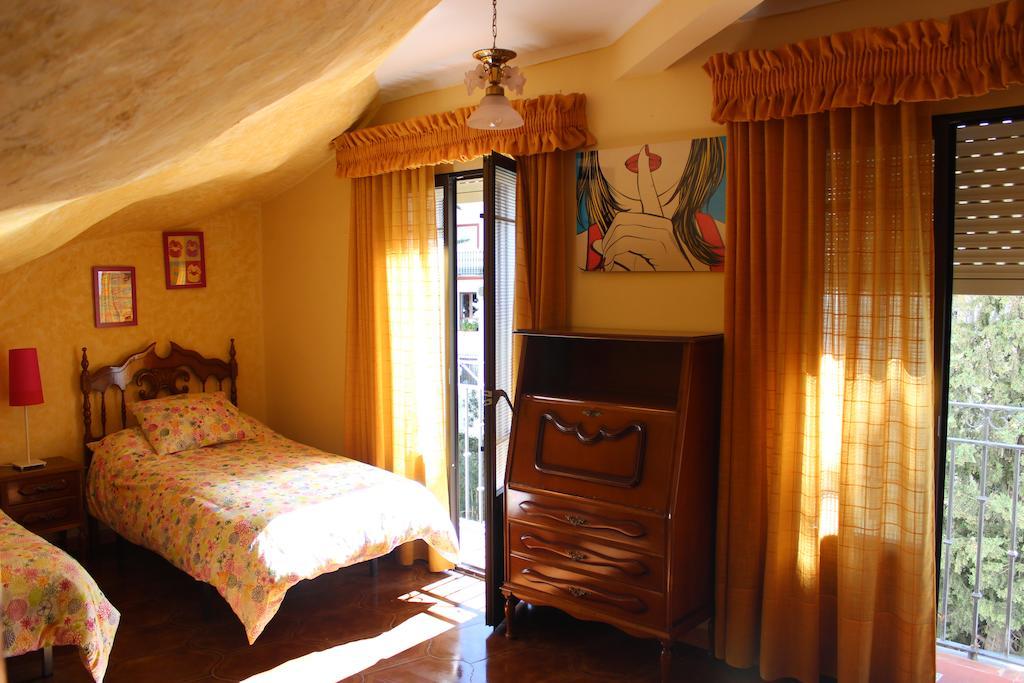 Casa Rural Cuevas Del Sol Setenil De Las Bodegas Zimmer foto