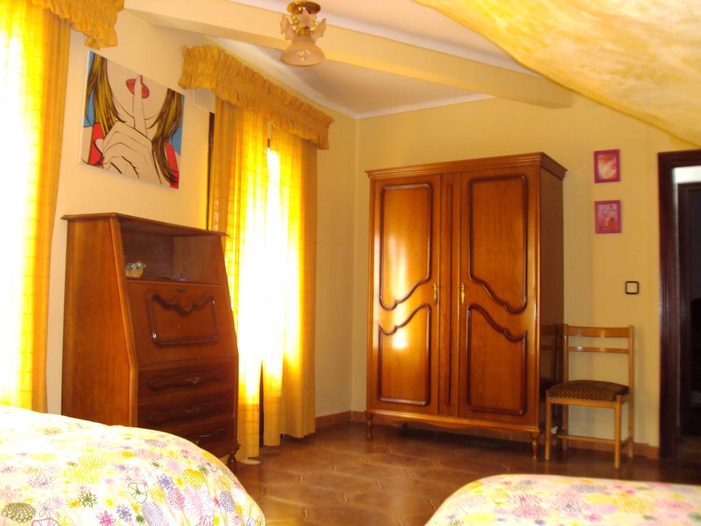 Casa Rural Cuevas Del Sol Setenil De Las Bodegas Zimmer foto